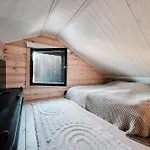 Lillan - Luxury Seaside With Sauna & Jacuzzi בית נופש *