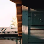 Lillan - Luxury Seaside With Sauna & Jacuzzi פורבו