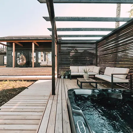 Lillan - Luxury Seaside With Sauna & Jacuzzi Prázdninový dům Porvoo