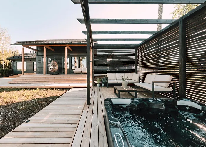 Lillan - Luxury Seaside With Sauna&jacuzzi Casa vacanze Porvoo